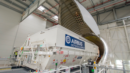Airbus Beluga brings Airbus satellite to Kennedy Space Center